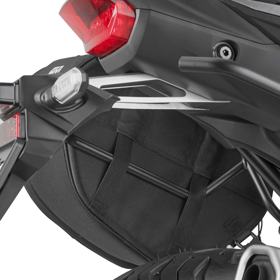 Πλαϊνά σαμάρια GIVI EASY11 2 x 18/25 Lt. Πλαϊνά σαμάρια GIVI EASY11 2 x 18/25 Lt.