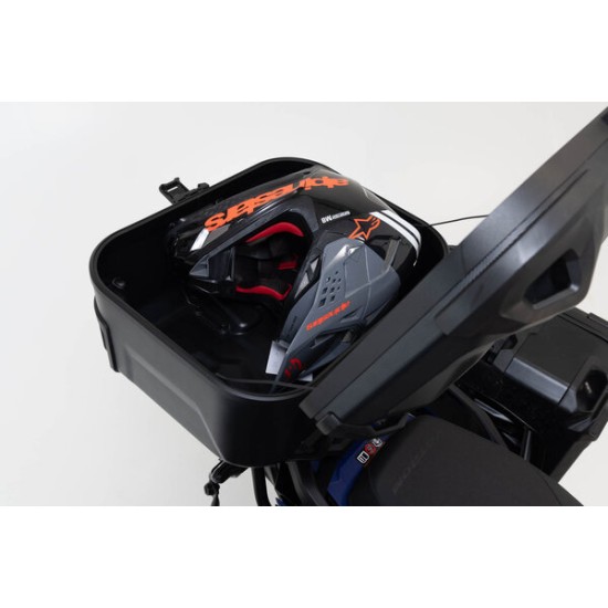 Σετ βάσης και βαλίτσας topcase SW-Motech DUSC L Kawasaki KLE 500/SE 26- μαύρο Σετ βάσης και βαλίτσας topcase SW-Motech DUSC L Kawasaki KLE 500/SE 26- μαύρο