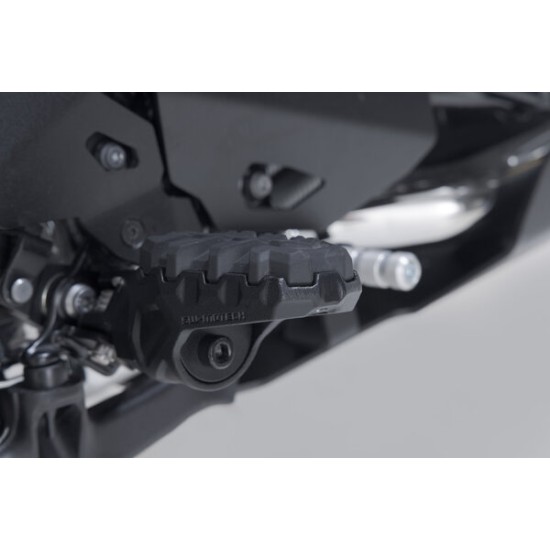 Ρυθμιζόμενα αναδιπλούμενα μαρσπιέ SW-Motech EVO BMW R 12 nine T μαύρα