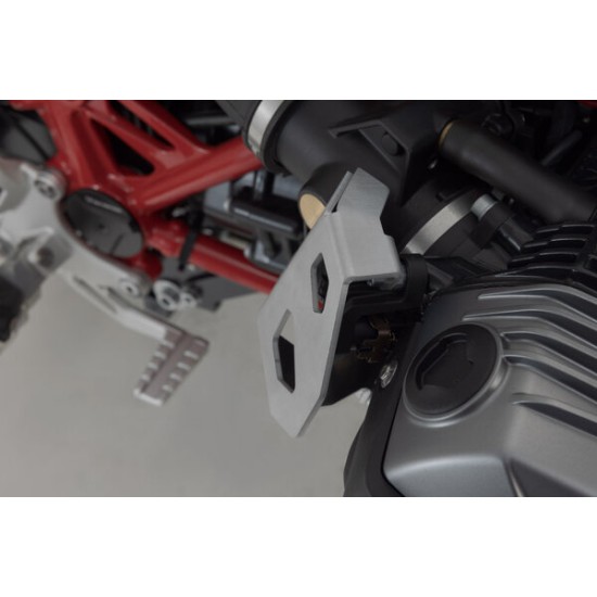 Προστατευτικό ποτενσιόμετρου γκαζιού SW-Motech BMW R 12 nine T ασημί (σετ)