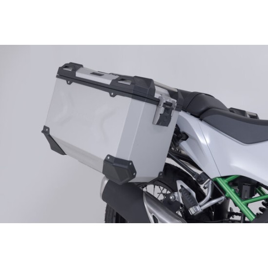Σετ βάσεων και βαλιτσών SW-Motech TRAX ADV 45 lt. Kawasaki KLE 500/SE 26- ασημί (για OEM εξάτμιση)