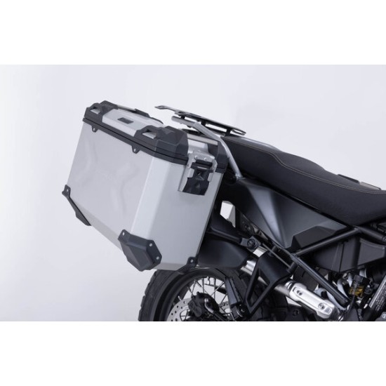 Σετ βάσεων και βαλιτσών SW-Motech TRAX ADV CFMoto 1000MT-X ασημί Σετ βάσεων και βαλιτσών SW-Motech TRAX ADV CFMoto 1000MT-X ασημί