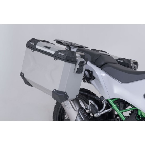 Σετ βάσεων και βαλιτσών SW-Motech TRAX ADV Kawasaki KLE 500/SE 26- ασημί (για εξάτμιση akrapovic)