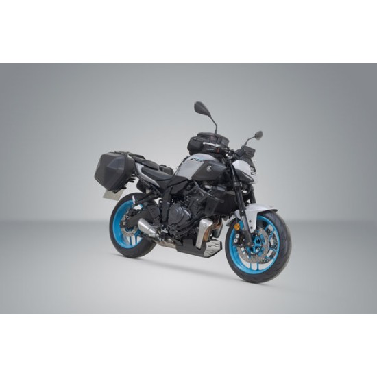Σετ βάσεων και πλαϊνών βαλιτσών SW-Motech Urban ABS 33 lt. Yamaha MT-07 25- (σετ)