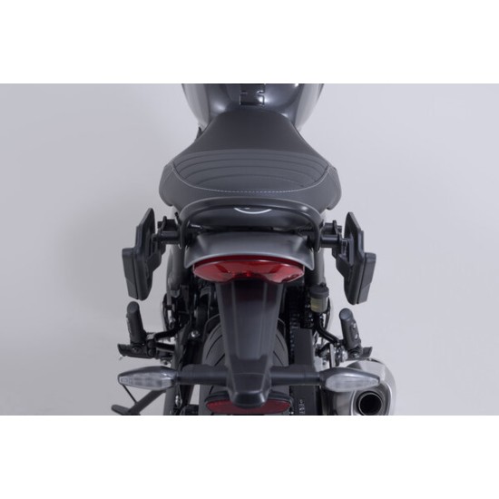 Βάση αριστερή για σαμάρια SW-Motech V-LOC Triumph Scrambler 400 X