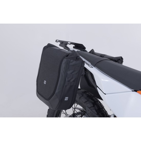 Βάσεις V-LOC και σαμάρια Legend Gear (2x16 lt.) KTM 390 Adventure X/R Βάσεις V-LOC και σαμάρια Legend Gear (2x16 lt.) KTM 390 Adventure X/R