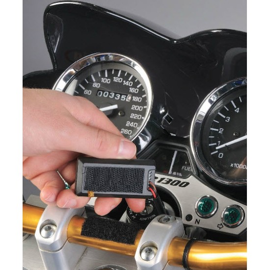 Ψηφιακό βολτόμετρο-θερμόμετρο-ρολόι Koso Mini 3 Ψηφιακό βολτόμετρο-θερμόμετρο-ρολόι Koso Mini 3