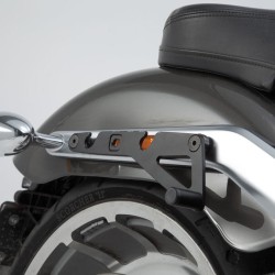 Βάση πλαϊνού σαμαριού SLH Harley Davidson Softail Breakout/S 17- δεξιά