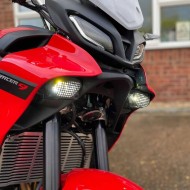 Προστατευτικά κάτω φωτών Pyramid Yamaha Tracer 9/GT/GT+ μαύρα ματ