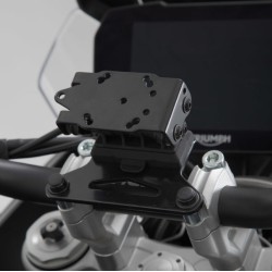 Βάση GPS SW-Motech Quick-Lock στην τιμονόπλακα Suzuki V-Strom 1050/XT
