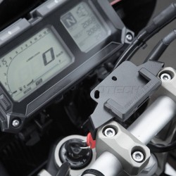 Βάση GPS SW-Motech Quick-Lock στην τιμονόπλακα Yamaha MT-09 Tracer/GT