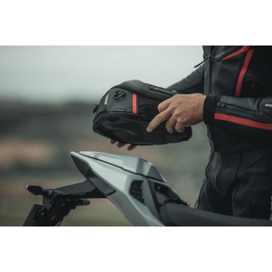 Σακίδιο σχάρας/σέλας/tailbag SW-Motech PRO Roadpack 8-14 lt.