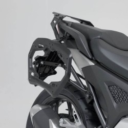 Σετ βάσεων και βαλιτσών SW-Motech TRAX ADV 37 lt. Honda NC 750 X 21- μαύρο Σετ βάσεων και βαλιτσών SW-Motech TRAX ADV 37 lt. Honda NC 750 X 21- μαύρο
