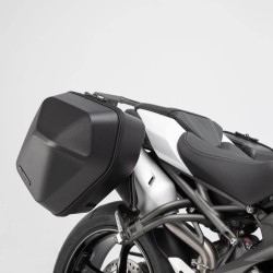 Σετ βάσεων και πλαϊνών βαλιτσών SW-Motech Urban ABS 33 lt. Triumph Speed Triple 1050 S/RS 18- (σετ)