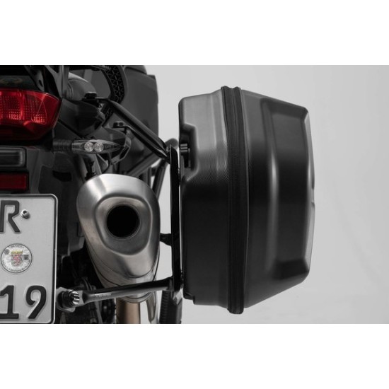Σετ πλαϊνών βαλιτσών SW-Motech AERO και βάσεων EVO Honda CBR 500 R -15