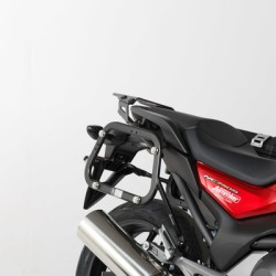 Σετ πλαϊνών βαλιτσών SW-Motech AERO και βάσεων EVO Honda NC 750 S/X 16-